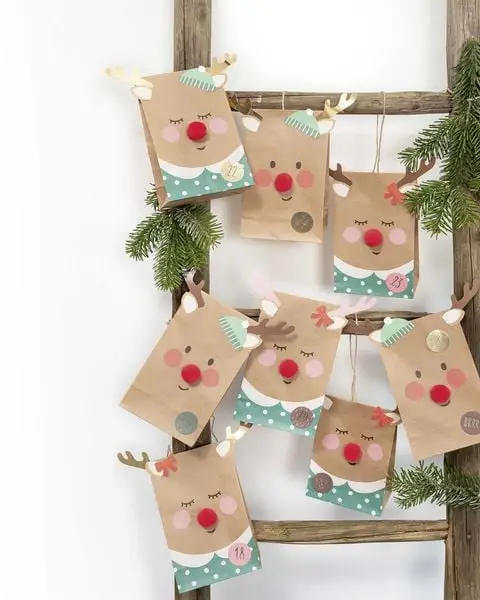 folia Adventskalender-Set RED NOSE REINDEER, 216-teilig, rot (EAN: 4001868124644)