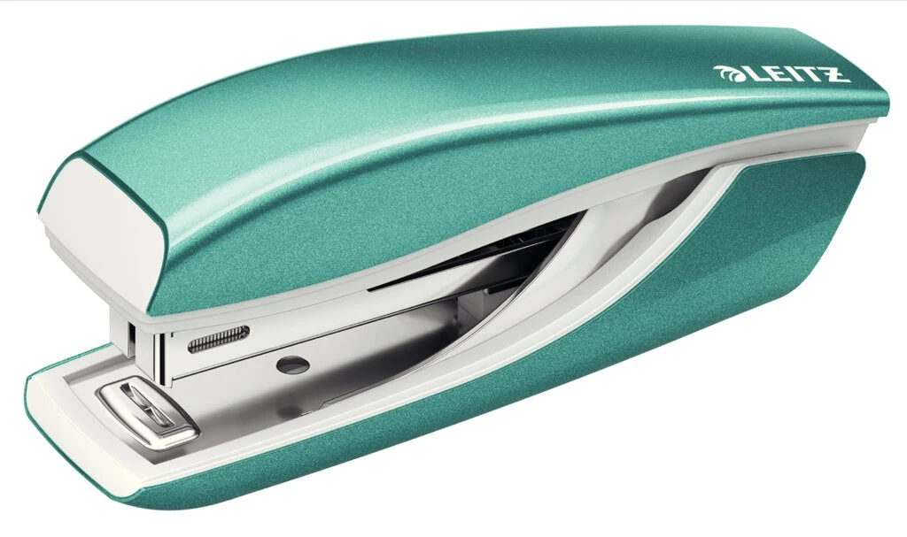 LEITZ Mini-Heftgerät NeXXt WOW 5528, eisblau, im Karton (EAN: 4002432103225)